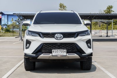 TOYOTA FORTUNER 2.4 LEADER AT ปี 2023 (4ขถ7054)