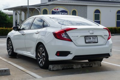 HONDA CIVIC 1.8 EL AT ปี 2016 (5กพ787)
