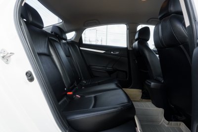 HONDA CIVIC 1.8 EL AT ปี 2016 (5กพ787)