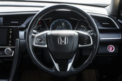 HONDA CIVIC 1.8 EL AT ปี 2016 (5กพ787)