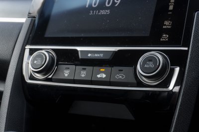 HONDA CIVIC 1.8 EL AT ปี 2016 (5กพ787)