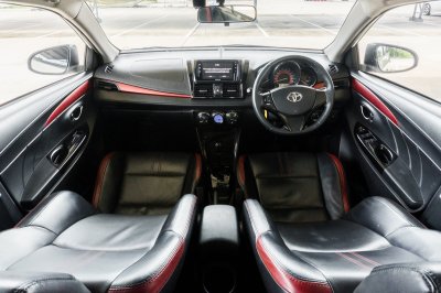 TOYOTA VIOS 1.5 HIGH AT ปี 2019 (9กฉ1821)