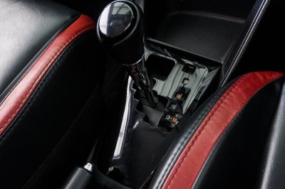 TOYOTA VIOS 1.5 HIGH AT ปี 2019 (9กฉ1813)