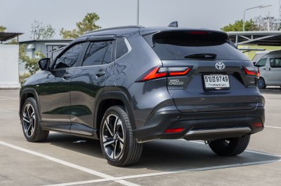 TOYOTA YARIS CROSS 1.5 HEV PREMIUM LUXURY ปี2024 (5ขฮ9749)