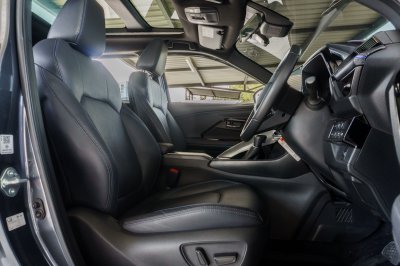 TOYOTA YARIS CROSS 1.5 HEV PREMIUM LUXURY ปี2024 (5ขฮ9749)