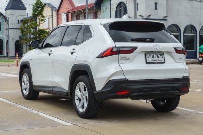 TOYOTA YARIS CROSS 1.5 HEV SMART AT ปี 2023 (5ขน7675)