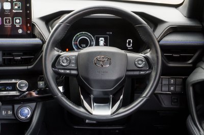 TOYOTA YARIS CROSS 1.5 HEV SMART AT ปี 2023 (5ขน7675)