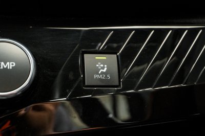 TOYOTA YARIS CROSS 1.5 HEV SMART AT ปี 2023 (5ขน7675)