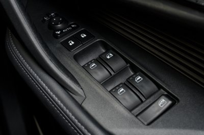 TOYOTA YARIS CROSS 1.5 HEV SMART AT ปี 2023 (5ขน7675)