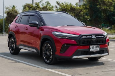TOYOTA COROLLA CROSS 1.8 HV GR SPORT AT ปี 2022 (3ขญ4302)