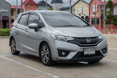 HONDA JAZZ 1.5 SV AT ปี 2016 (5กษ3525)