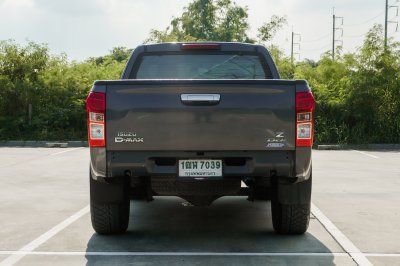 ISUZU D-MAX 1.9 SPACECAB HI-LANDER Z ปี2016 จด2017 (1ฒฬ7039)