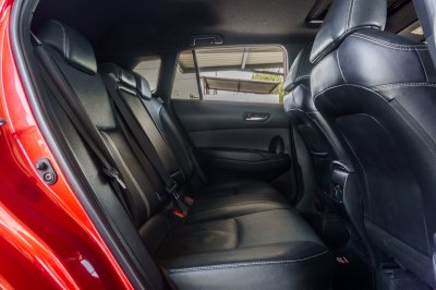 TOYOTA COROLLA CROSS 1.8 HV GR SPORT AT ปี 2022 (3ขญ4302)