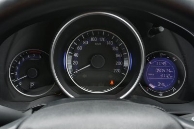 HONDA JAZZ 1.5 SV AT ปี 2016 (5กษ3525)