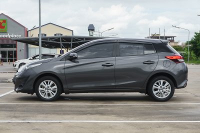 TOYOTA YARIS 1.2 E AT ปี 2019 (8กส2984)