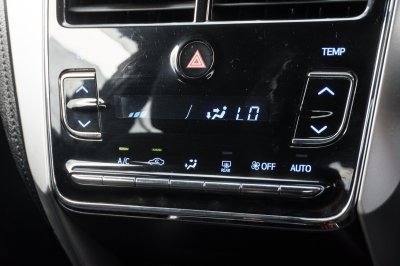 TOYOTA YARIS 1.2 E AT ปี 2019 (8กส2984)