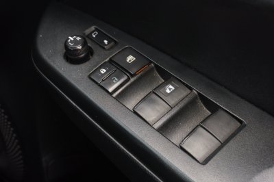 TOYOTA YARIS 1.2 E AT ปี 2019 (8กส2984)