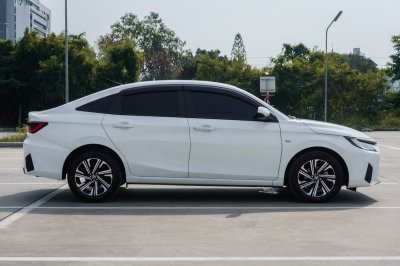 TOYOTA YARIS ATIV 1.2 SPORT AT ปี2024 (2ขฒ4951)