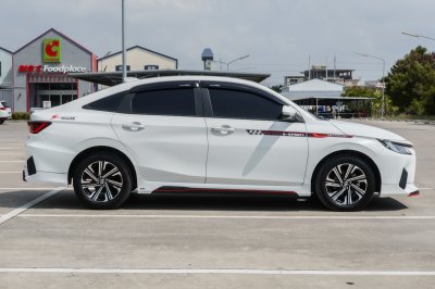 TOYOTA YARIS ATIV 1.2 SMART ปี2023 จด2024 (5ขง6275)