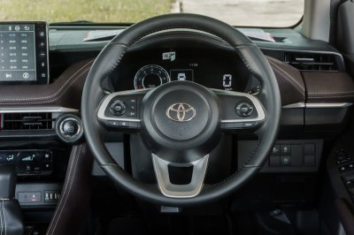 TOYOTA YARIS ATIV 1.2 SMART ปี2023 จด2024 (5ขง6275)