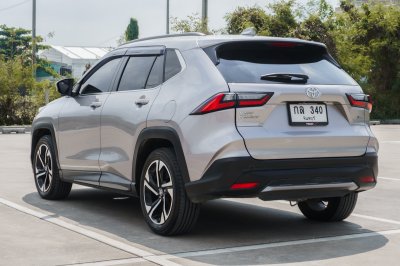 TOYOTA YARIS CROSS 1.5 HEV PREMIUM LUXURY ปี2024 (กล340)