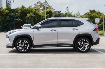 TOYOTA YARIS CROSS 1.5 HEV PREMIUM LUXURY ปี2024 (กล340)