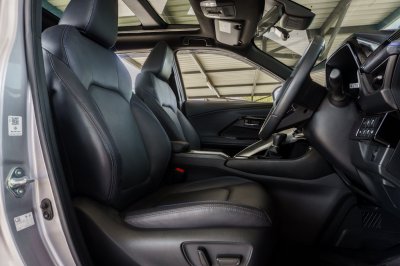 TOYOTA YARIS CROSS 1.5 HEV PREMIUM LUXURY ปี2024 (กล340)