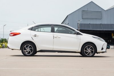 TOYOTA YARIS ATIV 1.2 SPORT AT ปี 2020 (2ขณ5570)