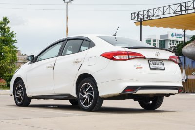 TOYOTA YARIS ATIV 1.2 SPORT AT ปี 2020 (2ขณ5570)