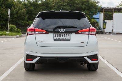 TOYOTA YARIS 1.2 SPORT PREMIUM AT ปี 2021 (2ขบ9147)