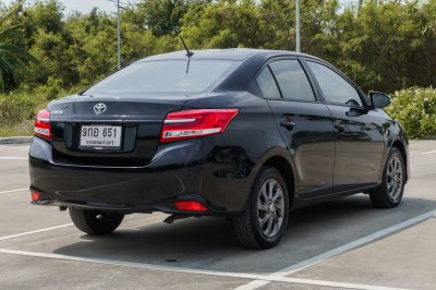 TOYOTA VIOS 1.5 MID ปี2021 (9กอ651)