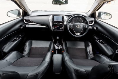 TOYOTA YARIS ATIV 1.2 SPORT AT ปี 2020 (2ขณ5570)