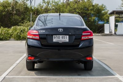 TOYOTA VIOS 1.5 MID ปี2021 (9กอ651)