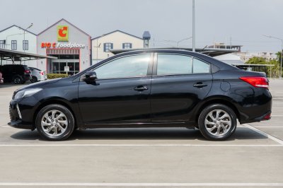 TOYOTA VIOS 1.5 MID AT ปี 2021 (2ขฌ4303)