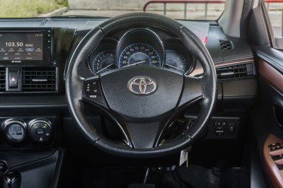 TOYOTA VIOS 1.5 MID AT ปี 2021 (1ขว5277)