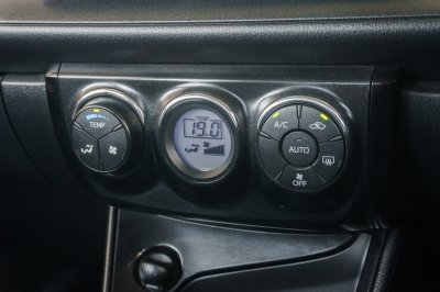 TOYOTA VIOS 1.5 MID ปี2020 (1ขร8421)