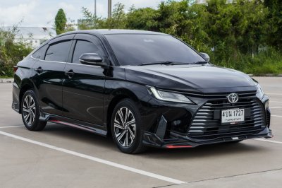 TOYOTA YARIS ATIV 1.2 PREMIUM LUXURY AT ปี 2023 (4ขน1727)