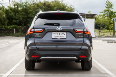 TOYOTA YARIS CROSS 1.5 HEV PREMIUM LUXURY ปี2025 (6ขช4527)