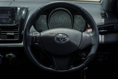 TOYOTA VIOS 1.5 MID ปี2020 (1ขง4098)
