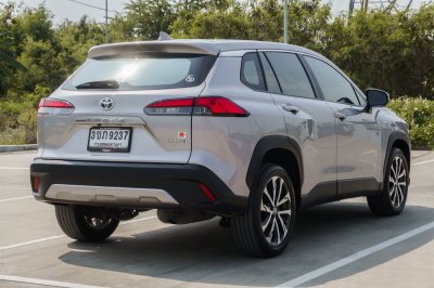 TOYOTA COROLLA CROSS 1.8 HYBRID PREMIUM ปี2022 (3ขภ9237)