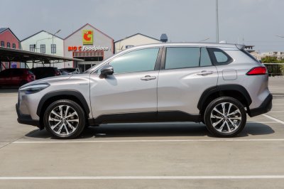 TOYOTA COROLLA CROSS 1.8 HYBRID PREMIUM ปี2022 (3ขภ9237)
