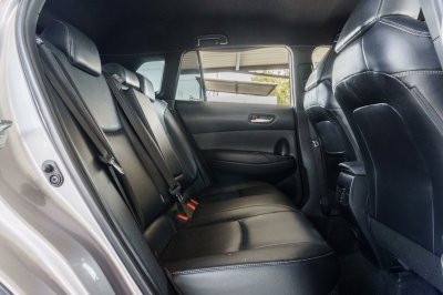 TOYOTA COROLLA CROSS 1.8 HYBRID PREMIUM ปี2022 (3ขภ9237)