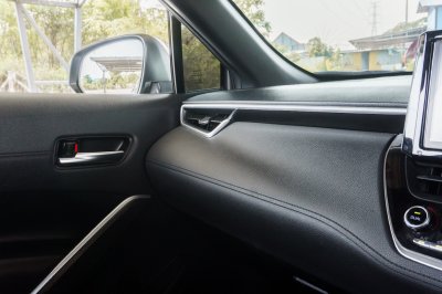 TOYOTA COROLLA CROSS 1.8 HYBRID PREMIUM ปี2022 (3ขภ9237)