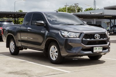 TOYOTA REVO SMART CAB 2.4 Z EDITION ENTRY ปี2024 (ผท2638)