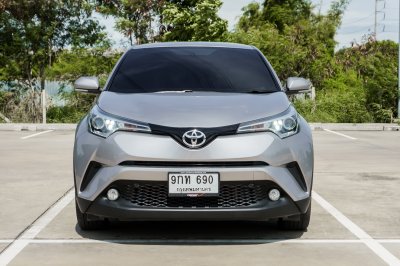 TOYOTA CH-R 1.8 MID AT ปี2019 (9กท690)