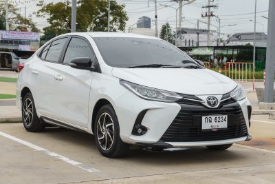 TOYOTA YARIS ATIV 1.2 SPORT PREMIUM AT ปี 2020 (กฉ6234)