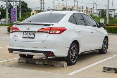 TOYOTA YARIS ATIV 1.2 SPORT PREMIUM AT ปี 2020 (กฉ6234)