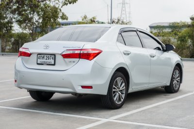 TOYOTA ALTIS 1.6 G ปี2015 (4กศ2974)