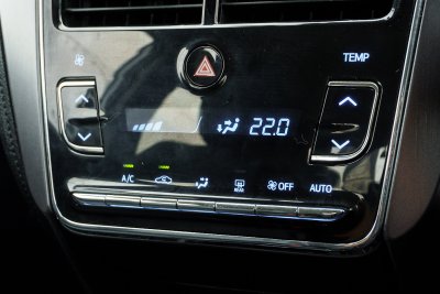 TOYOTA YARIS ATIV 1.2 SPORT PREMIUM AT ปี 2020 (กฉ6234)