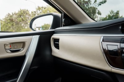 TOYOTA ALTIS 1.6 G ปี2015 (4กศ2974)